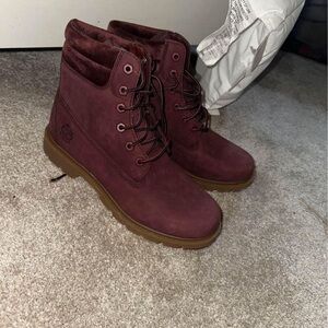 8.5 women’s Timberland boots